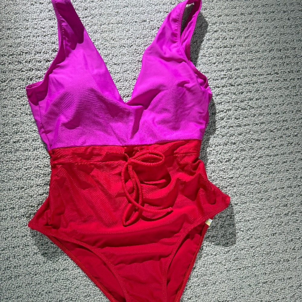Summersalt Womens Sz 4